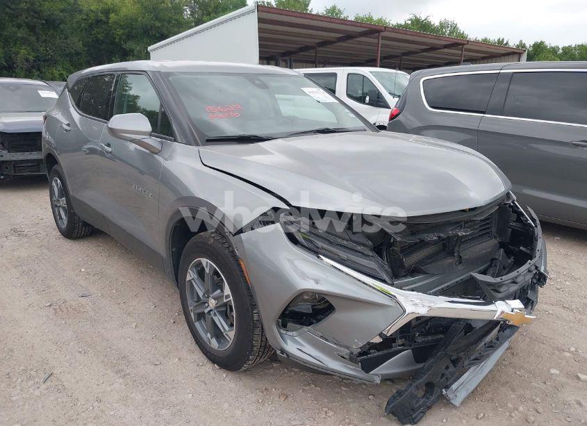 2025 Chevrolet Blazer FWD 2LT (VIN 3GNKBCR41SS128955) main photo