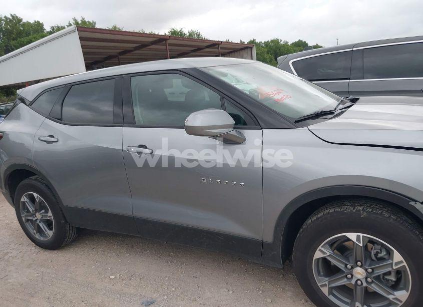 Photo 13 of 2025 Chevrolet Blazer FWD 2LT (VIN 3GNKBCR41SS128955)