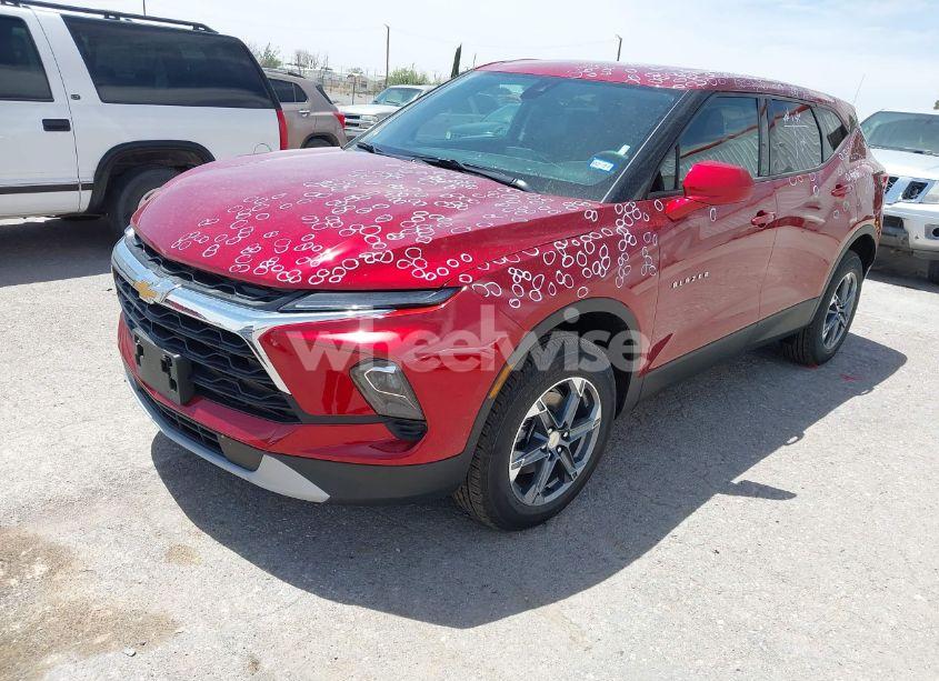 Photo 2 of 2025 Chevrolet Blazer FWD 2LT (VIN 3GNKBCR41SS192462)