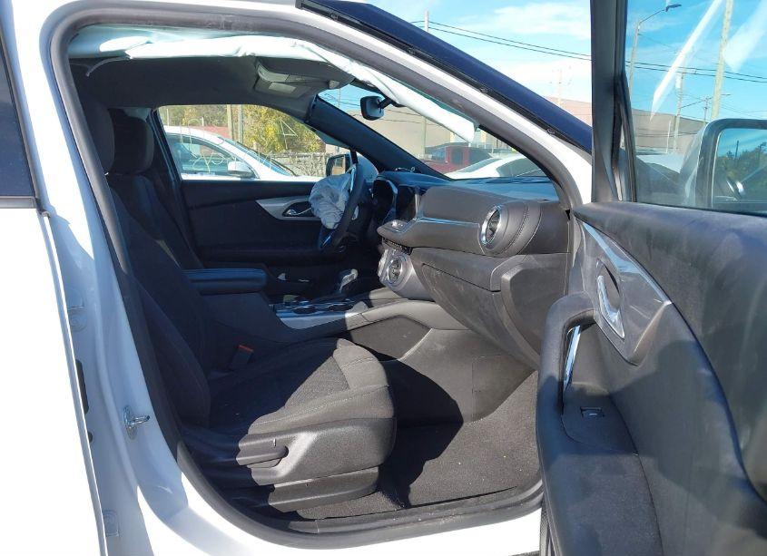 Photo 5 of 2021 Chevrolet Blazer FWD 2LT (VIN 3GNKBCR42MS557203)