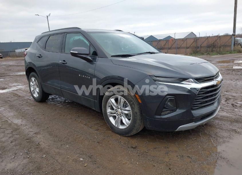 2022 Chevrolet Blazer FWD 2LT (VIN 3GNKBCR42NS132257) main photo