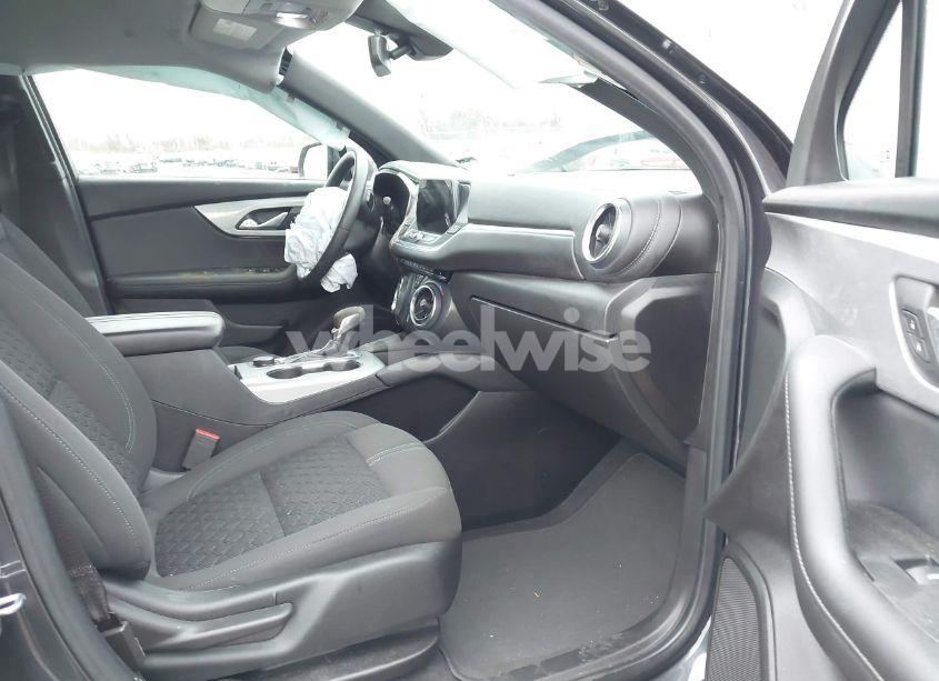 Photo 5 of 2022 Chevrolet Blazer FWD 2LT (VIN 3GNKBCR42NS132257)