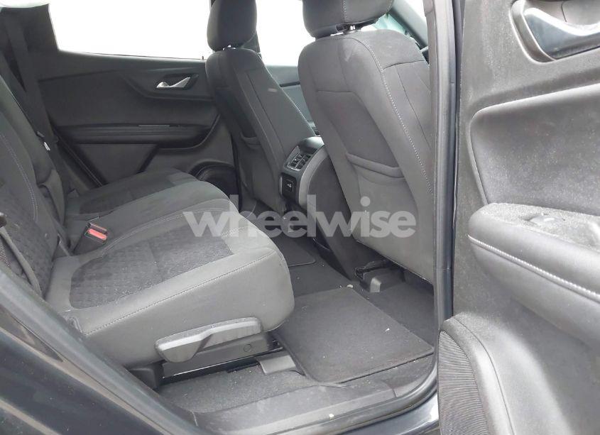 Photo 8 of 2022 Chevrolet Blazer FWD 2LT (VIN 3GNKBCR42NS132257)