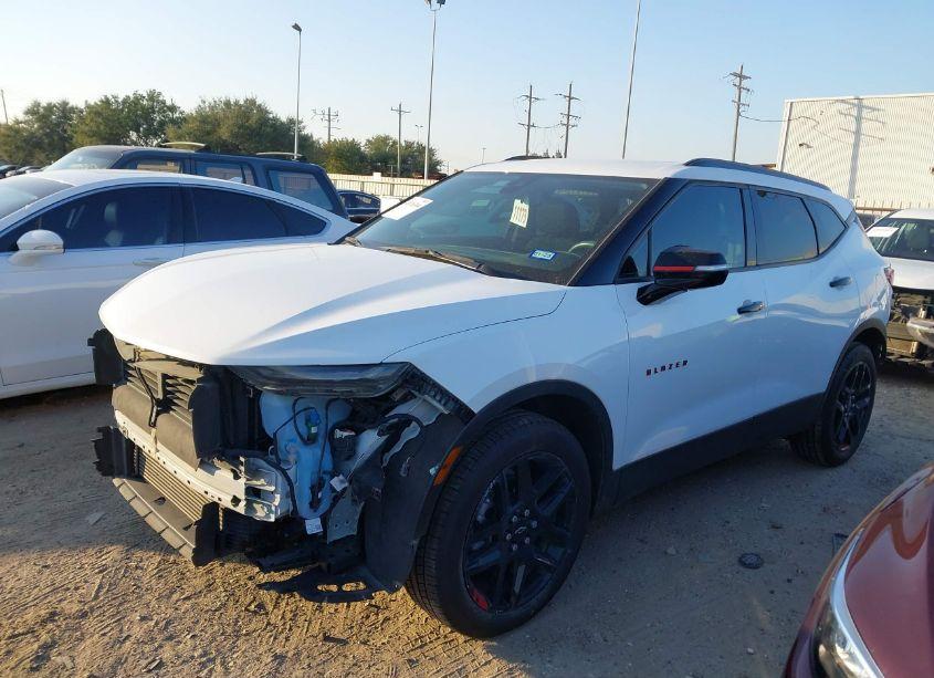 Photo 2 of 2022 Chevrolet Blazer FWD 2LT (VIN 3GNKBCR42NS134316)