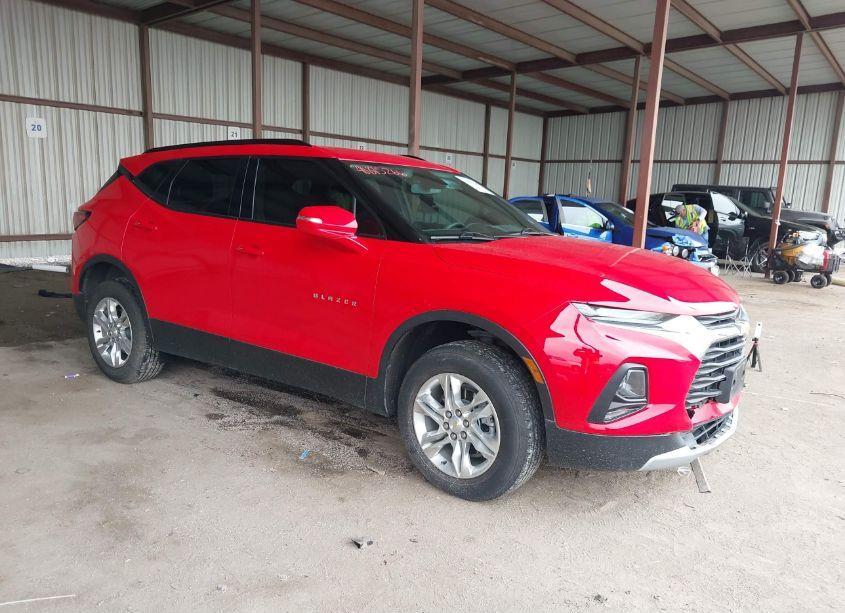 2022 Chevrolet Blazer FWD 2LT (VIN 3GNKBCR42NS215932) main photo