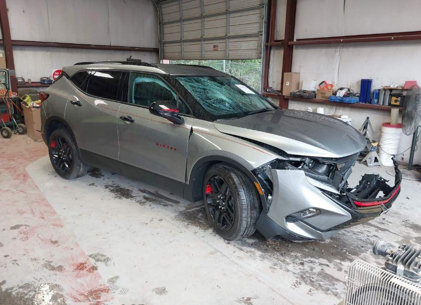 2024 Chevrolet Blazer FWD 2LT (VIN 3GNKBCR42RS160968) main photo