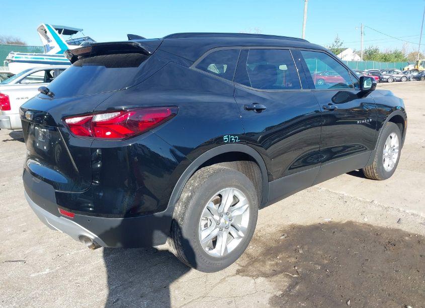 Photo 4 of 2020 Chevrolet Blazer FWD 2LT (VIN 3GNKBCR43LS661360)