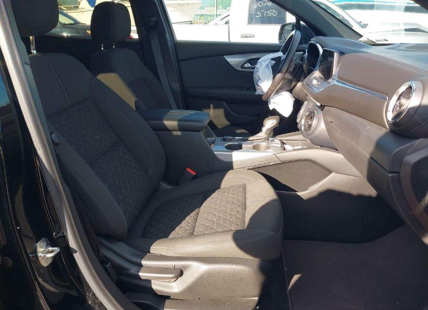 Photo 5 of 2020 Chevrolet Blazer FWD 2LT (VIN 3GNKBCR43LS661360)