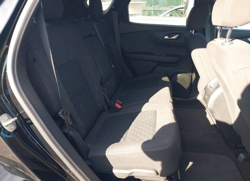 Photo 8 of 2020 Chevrolet Blazer FWD 2LT (VIN 3GNKBCR43LS661360)