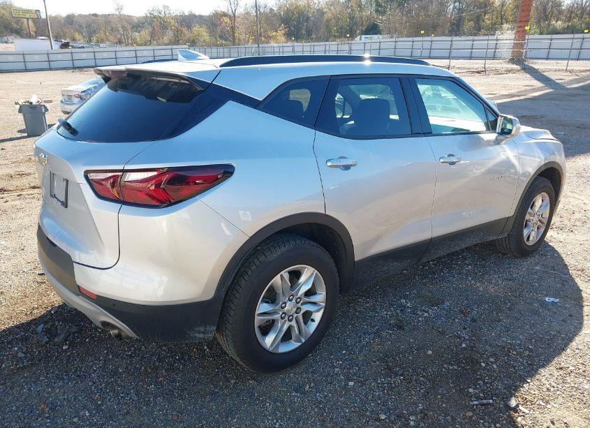 Photo 4 of 2020 Chevrolet Blazer FWD 2LT (VIN 3GNKBCR43LS688686)