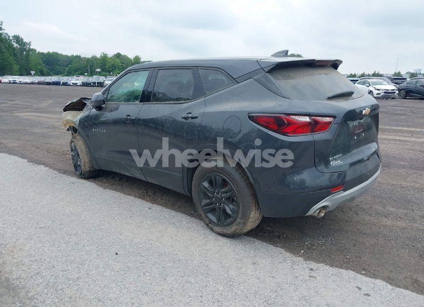 Photo 3 of 2022 Chevrolet Blazer FWD 2LT (VIN 3GNKBCR43NS178406)