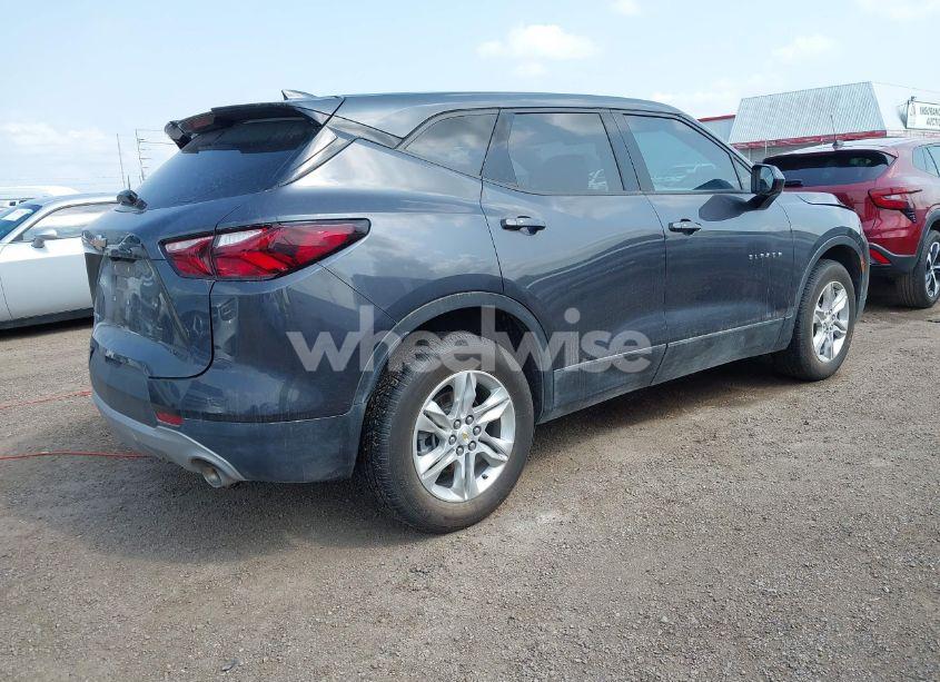 Photo 4 of 2022 Chevrolet Blazer FWD 2LT (VIN 3GNKBCR43NS191382)