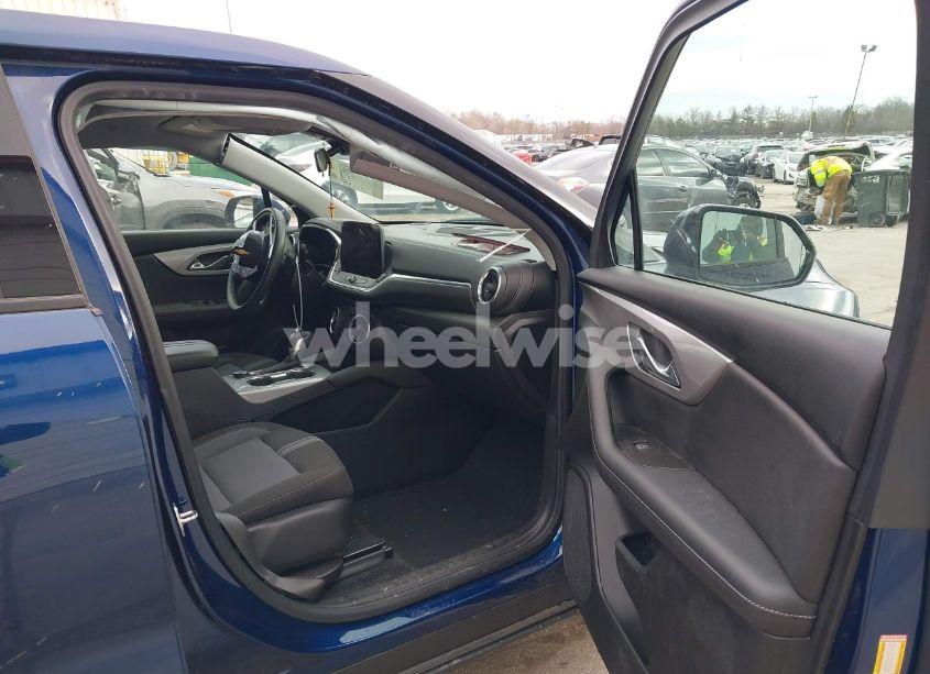 Photo 5 of 2023 Chevrolet Blazer FWD 2LT (VIN 3GNKBCR43PS102445)