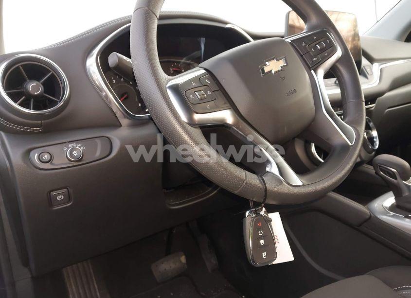 Photo 11 of 2025 Chevrolet Blazer FWD 2LT (VIN 3GNKBCR43SS107217)