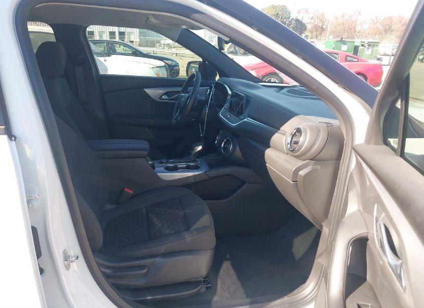 Photo 5 of 2022 Chevrolet Blazer FWD 2LT (VIN 3GNKBCR44NS139601)