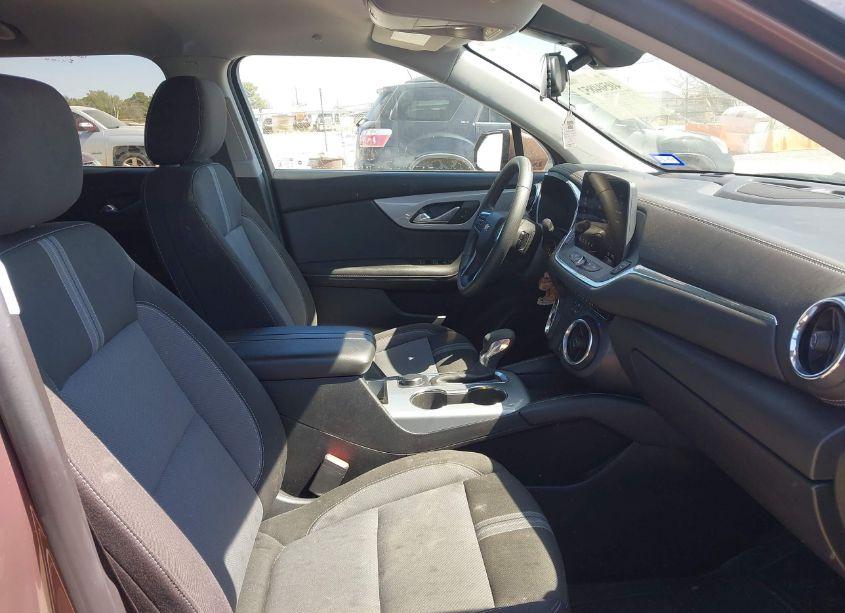 Photo 5 of 2023 Chevrolet Blazer FWD 2LT (VIN 3GNKBCR44PS105807)