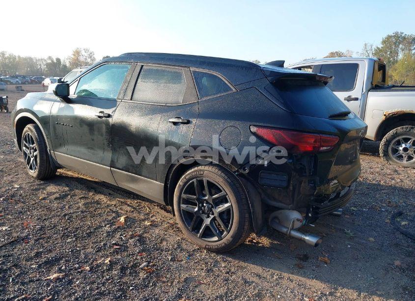 Photo 3 of 2024 Chevrolet Blazer FWD 2LT (VIN 3GNKBCR44RS163824)