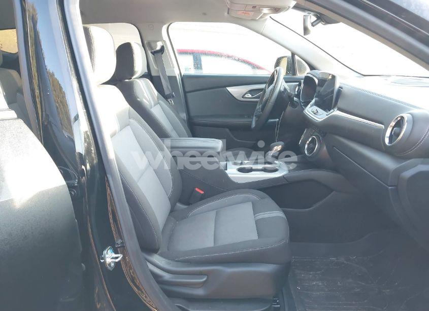 Photo 5 of 2024 Chevrolet Blazer FWD 2LT (VIN 3GNKBCR44RS163824)