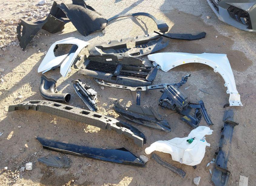 Photo 12 of 2024 Chevrolet Blazer FWD 2LT (VIN 3GNKBCR44RS271246)