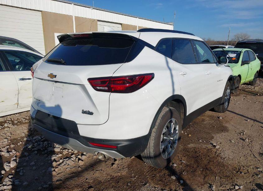 Photo 4 of 2024 Chevrolet Blazer FWD 2LT (VIN 3GNKBCR44RS271246)