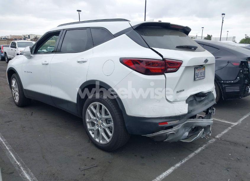 Photo 3 of 2024 Chevrolet Blazer FWD 2LT (VIN 3GNKBCR44RS277208)