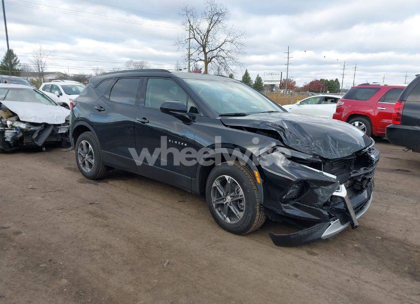 2025 Chevrolet Blazer FWD 2LT (VIN 3GNKBCR44SS108490) main photo