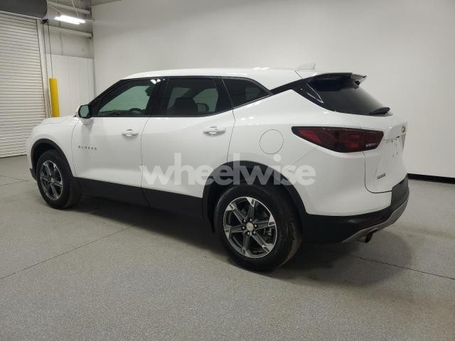 Photo 5 of 2025 CHEVROLET BLAZER 2LT (VIN 3GNKBCR44SS142218)
