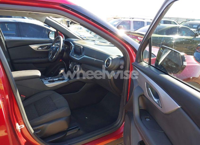 Photo 5 of 2021 Chevrolet Blazer FWD 2LT (VIN 3GNKBCR45MS550620)