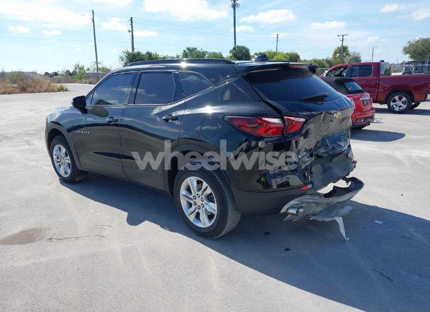 Photo 3 of 2022 Chevrolet Blazer FWD 2LT (VIN 3GNKBCR45NS138120)