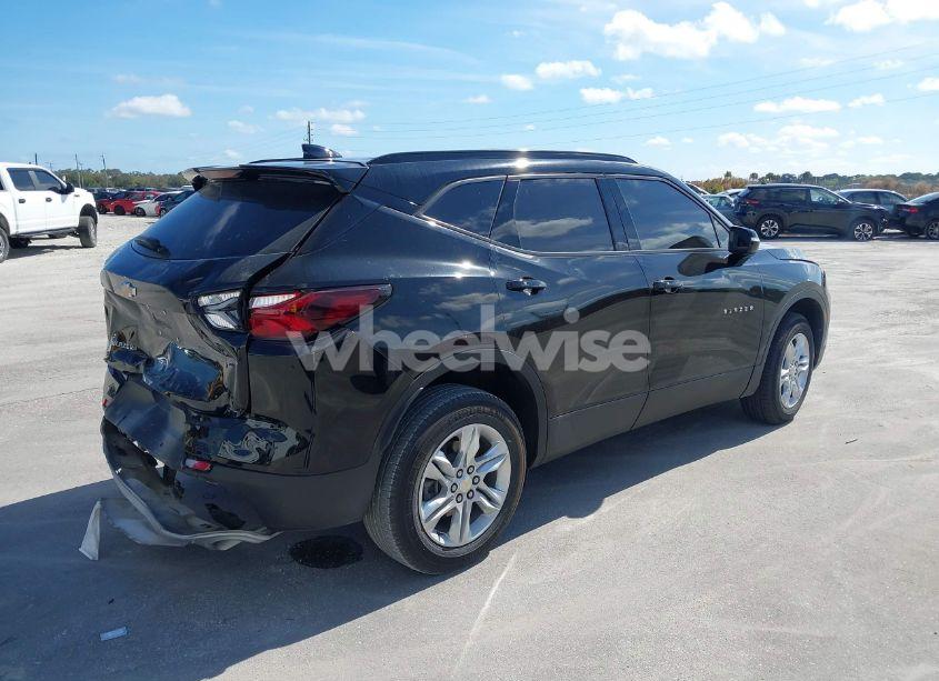 Photo 4 of 2022 Chevrolet Blazer FWD 2LT (VIN 3GNKBCR45NS138120)