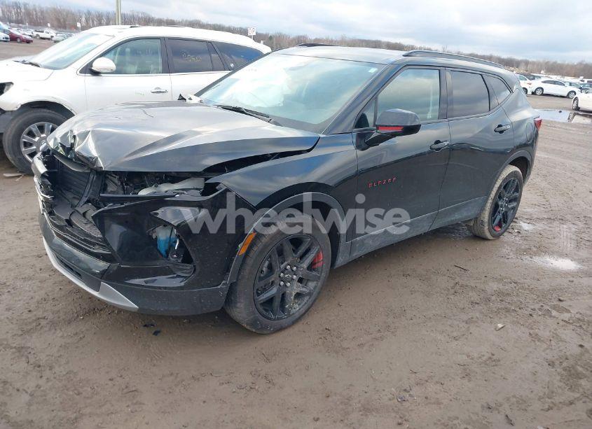 Photo 2 of 2024 Chevrolet Blazer FWD 2LT (VIN 3GNKBCR45RS119167)