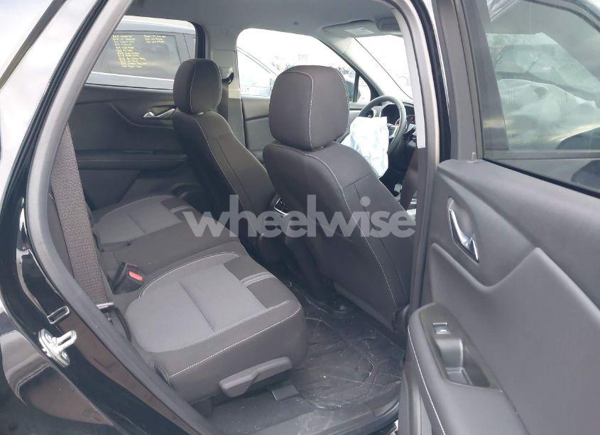 Photo 8 of 2024 Chevrolet Blazer FWD 2LT (VIN 3GNKBCR45RS119167)