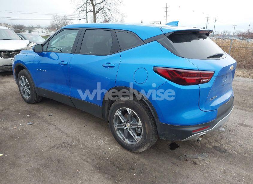 Photo 3 of 2024 Chevrolet Blazer FWD 2LT (VIN 3GNKBCR45RS208978)