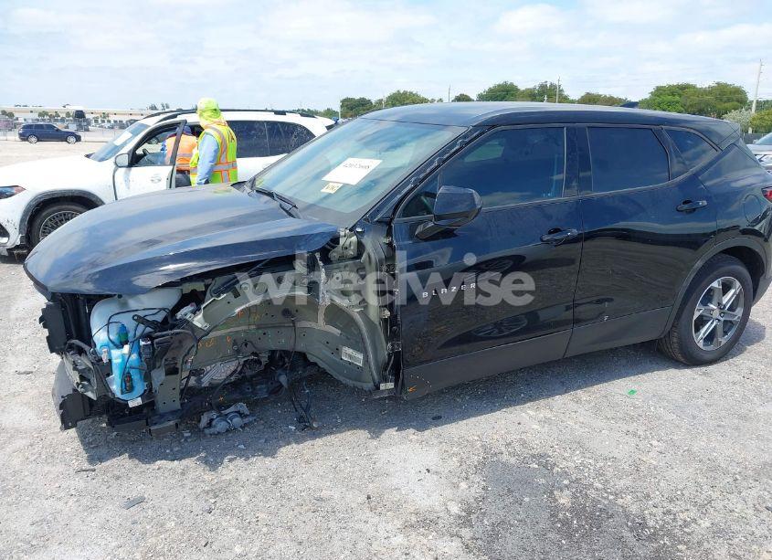 Photo 6 of 2024 Chevrolet Blazer FWD 2LT (VIN 3GNKBCR45RS269411)