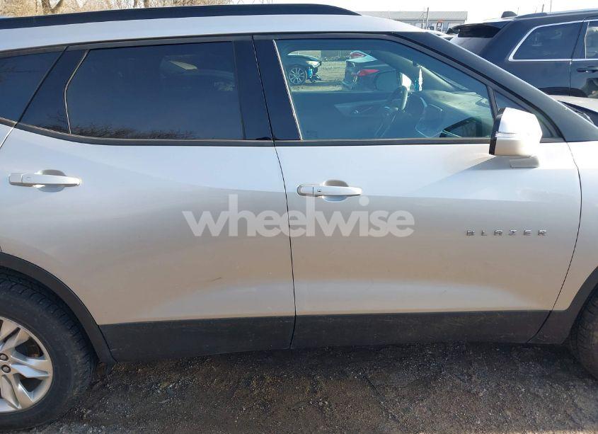 Photo 13 of 2021 Chevrolet Blazer FWD 2LT (VIN 3GNKBCR46MS501832)