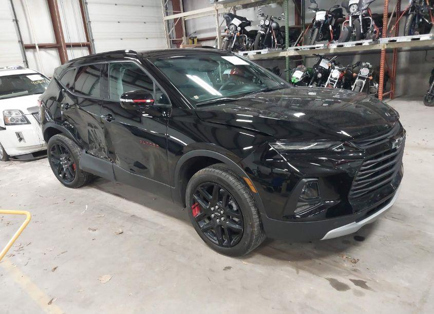 2022 Chevrolet Blazer FWD 2LT (VIN 3GNKBCR46NS156934) main photo