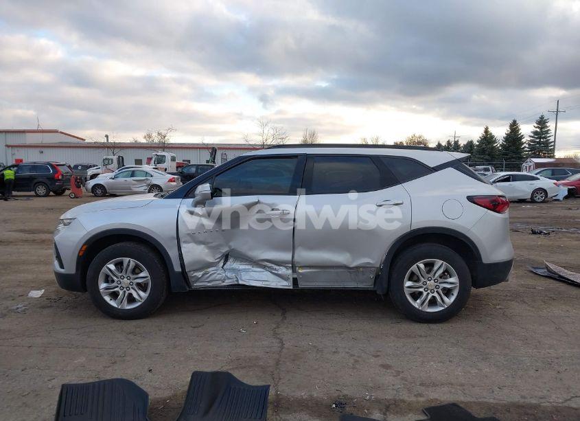 Photo 14 of 2022 Chevrolet Blazer FWD 2LT (VIN 3GNKBCR46NS166332)