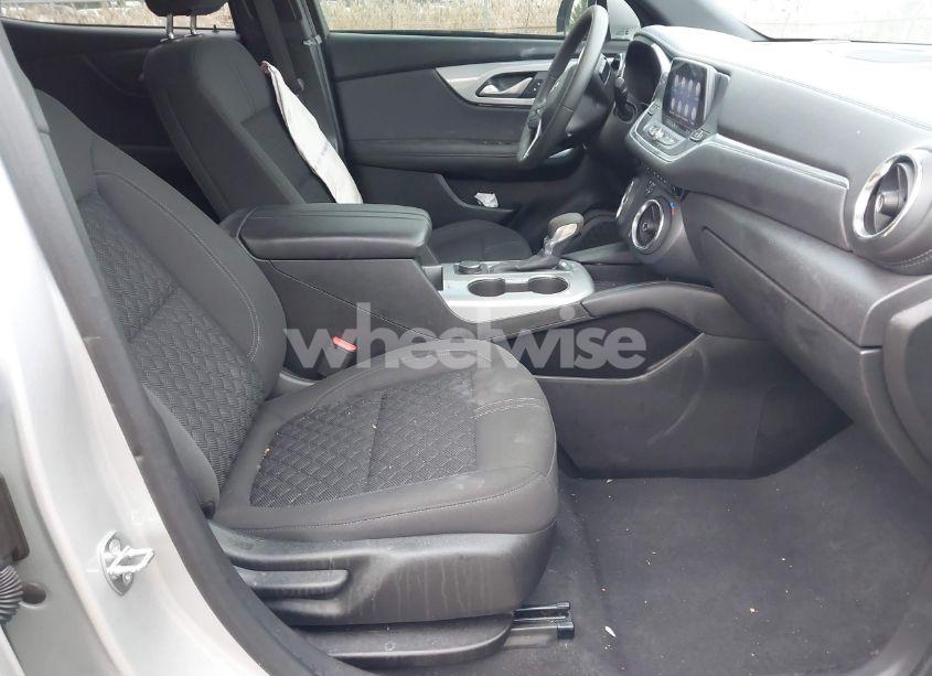 Photo 5 of 2022 Chevrolet Blazer FWD 2LT (VIN 3GNKBCR46NS166332)