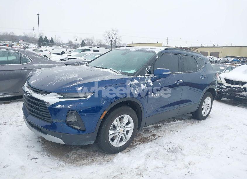 Photo 2 of 2022 Chevrolet Blazer FWD 2LT (VIN 3GNKBCR46NS176830)