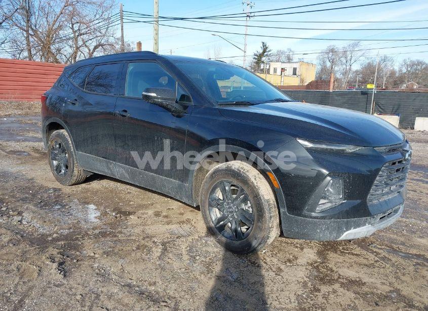 2022 Chevrolet Blazer FWD 2LT (VIN 3GNKBCR46NS215366) main photo