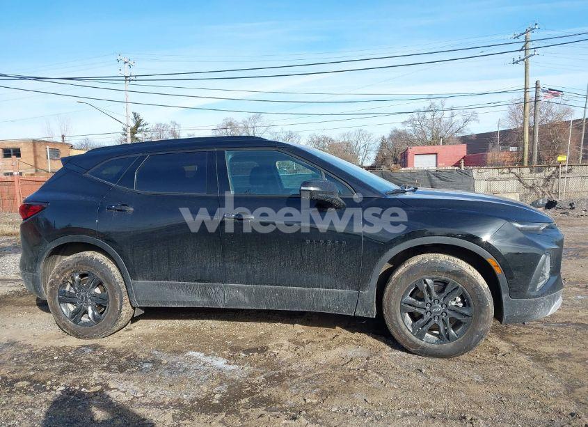 Photo 13 of 2022 Chevrolet Blazer FWD 2LT (VIN 3GNKBCR46NS215366)