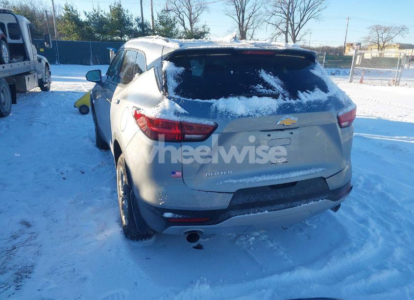 Photo 3 of 2024 Chevrolet Blazer FWD 2LT (VIN 3GNKBCR46RS121896)