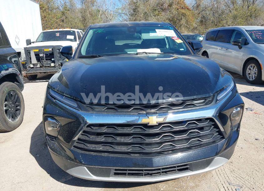 Photo 12 of 2025 Chevrolet Blazer FWD 2LT (VIN 3GNKBCR46SS146805)