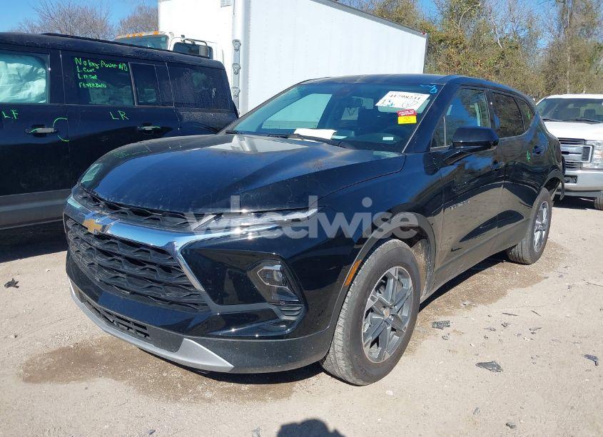 Photo 2 of 2025 Chevrolet Blazer FWD 2LT (VIN 3GNKBCR46SS146805)