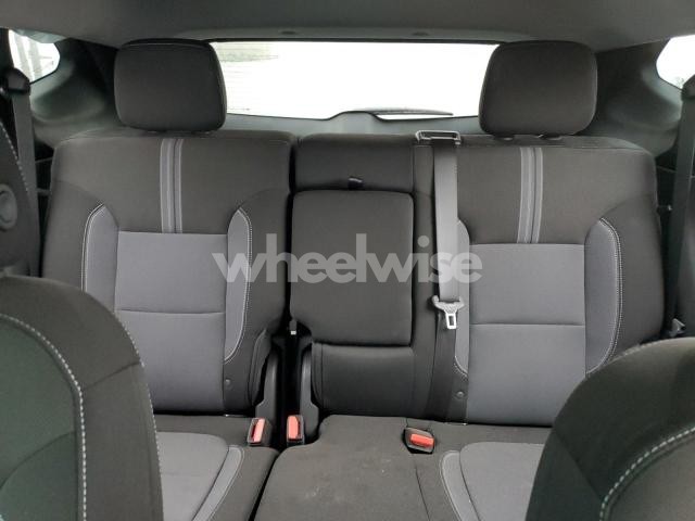 Photo 3 of 2025 CHEVROLET BLAZER 2LT (VIN 3GNKBCR46SS258441)