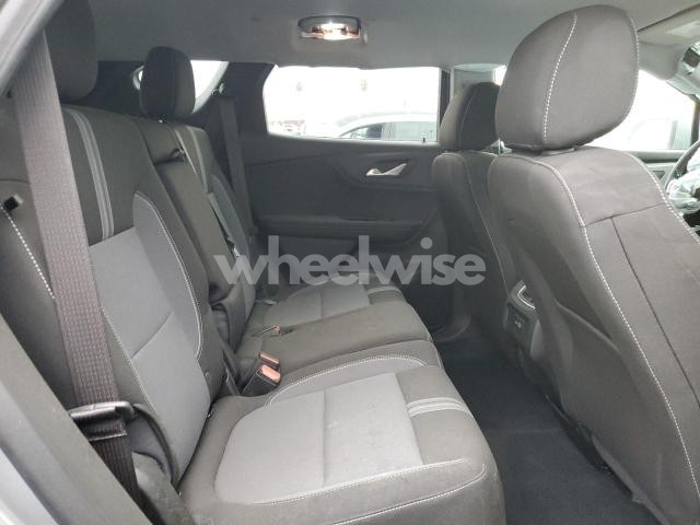 Photo 4 of 2025 CHEVROLET BLAZER 2LT (VIN 3GNKBCR46SS258441)