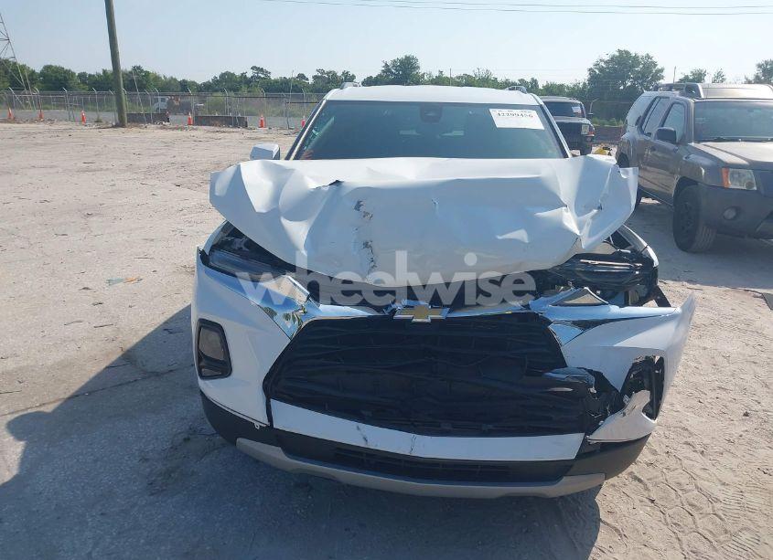 Photo 12 of 2022 Chevrolet Blazer FWD 2LT (VIN 3GNKBCR47NS230698)