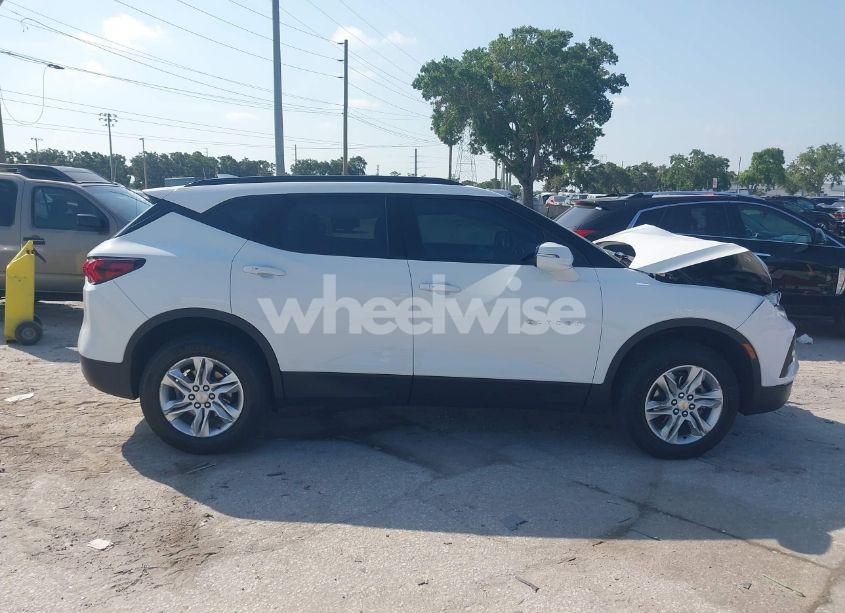 Photo 13 of 2022 Chevrolet Blazer FWD 2LT (VIN 3GNKBCR47NS230698)