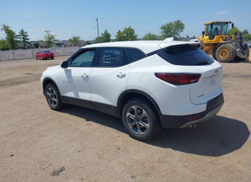 Photo 3 of 2023 Chevrolet Blazer FWD 2LT (VIN 3GNKBCR47PS136050)