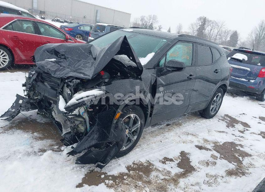 Photo 2 of 2023 Chevrolet Blazer FWD 2LT (VIN 3GNKBCR47PS227576)